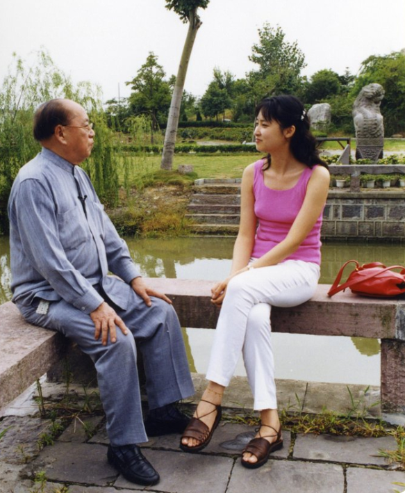 阴差阳错|“最美主持”桑晨：因身材高挑被迫放弃舞蹈梦，阴差阳错成主播