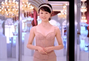 童颜|倪虹洁：21岁被骂变性人 30岁退圈 43岁卖贴身衣物 她比你想的精彩