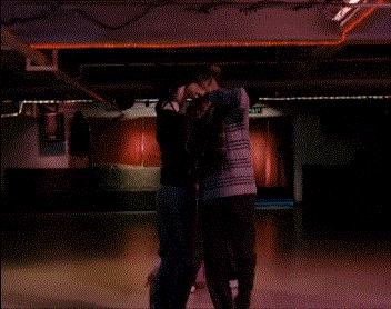 虞书欣|这首歌唱哭100万人：妻子葬身火海后，他在漠河舞厅苦等了34年