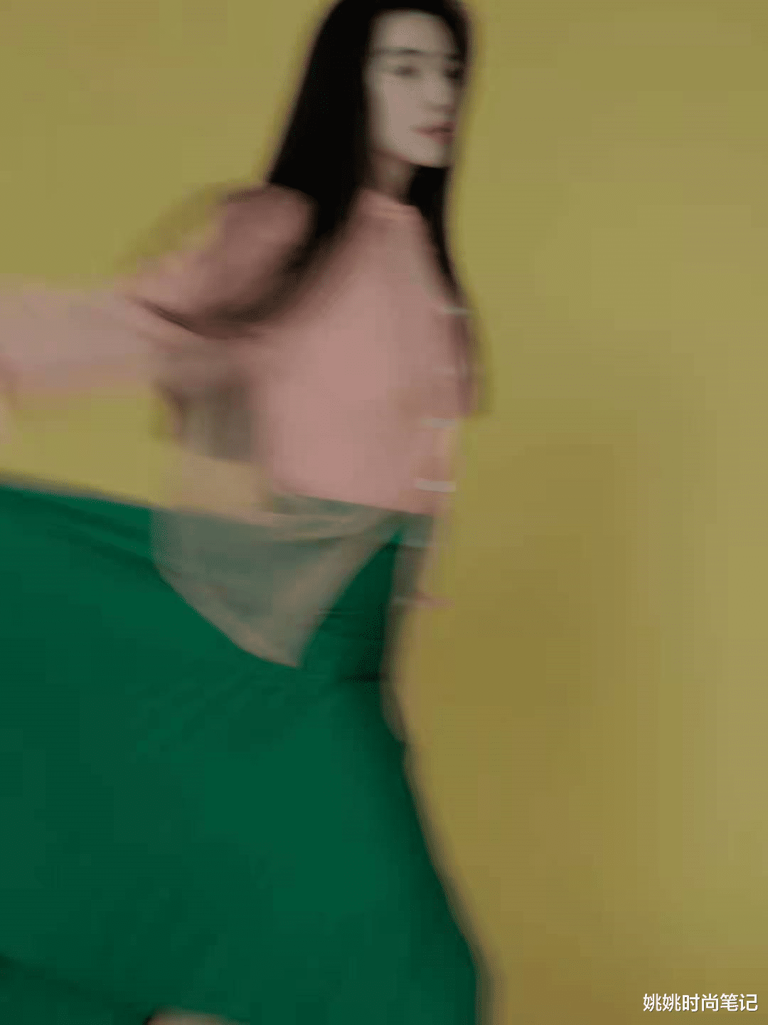 姚姚时尚笔记|范冰冰“故障风”大片，再现颜值巅峰！像吃了防腐剂，魅力依旧