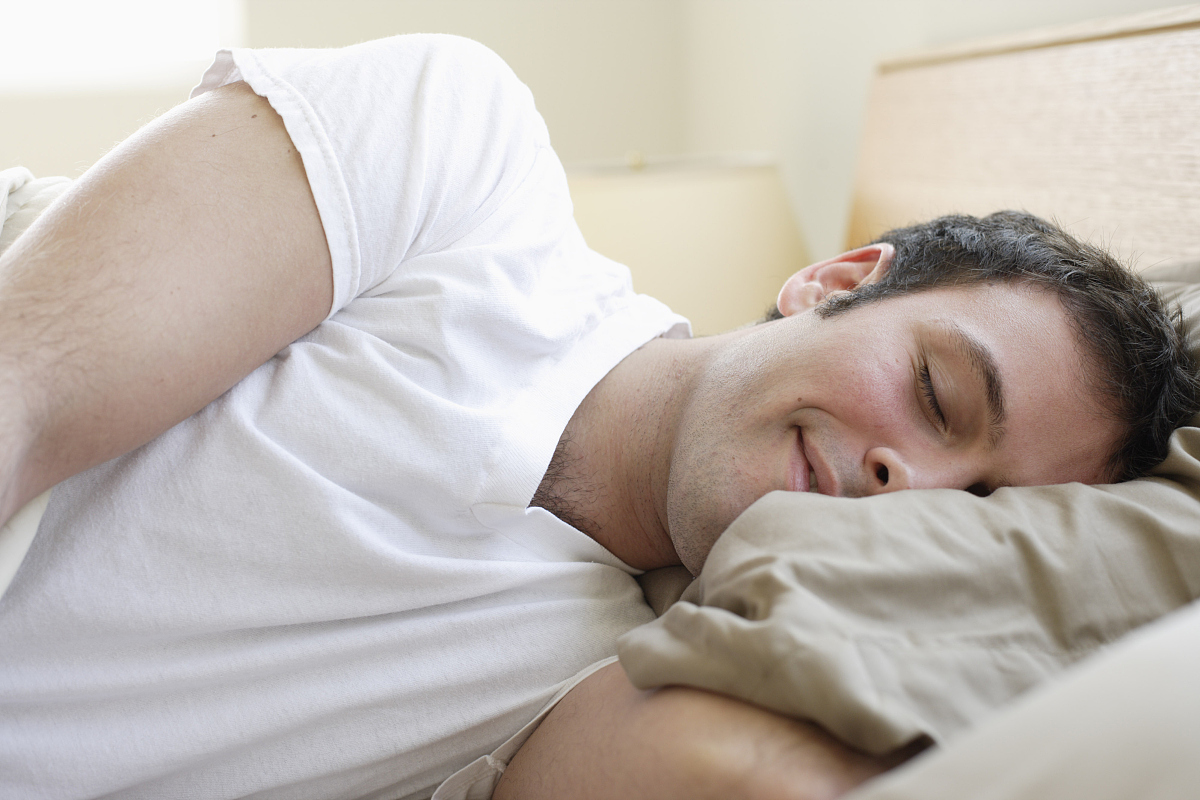 健康的男人,夜里睡觉这4种情况都不会有!