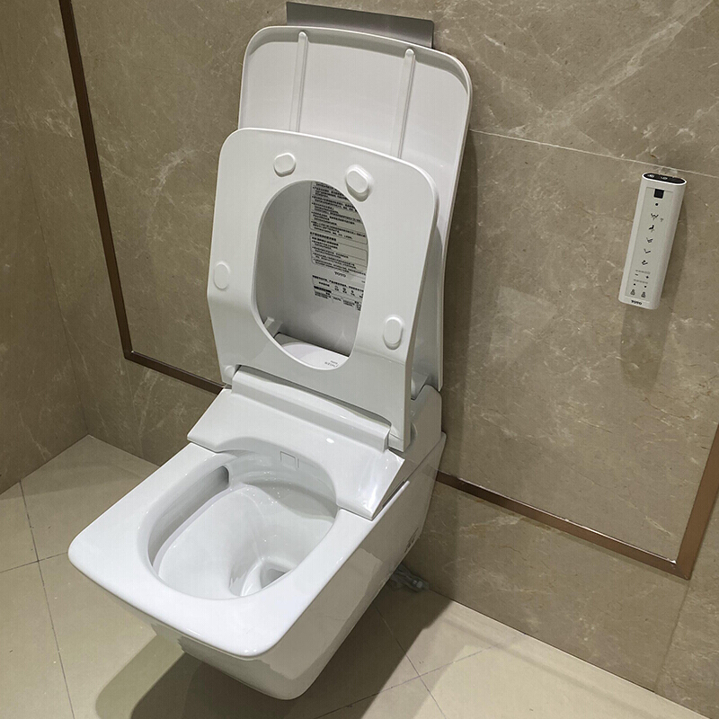 洋品牌马桶卖高价都吃香，而国产卖高价就会被说，难道是中外有别