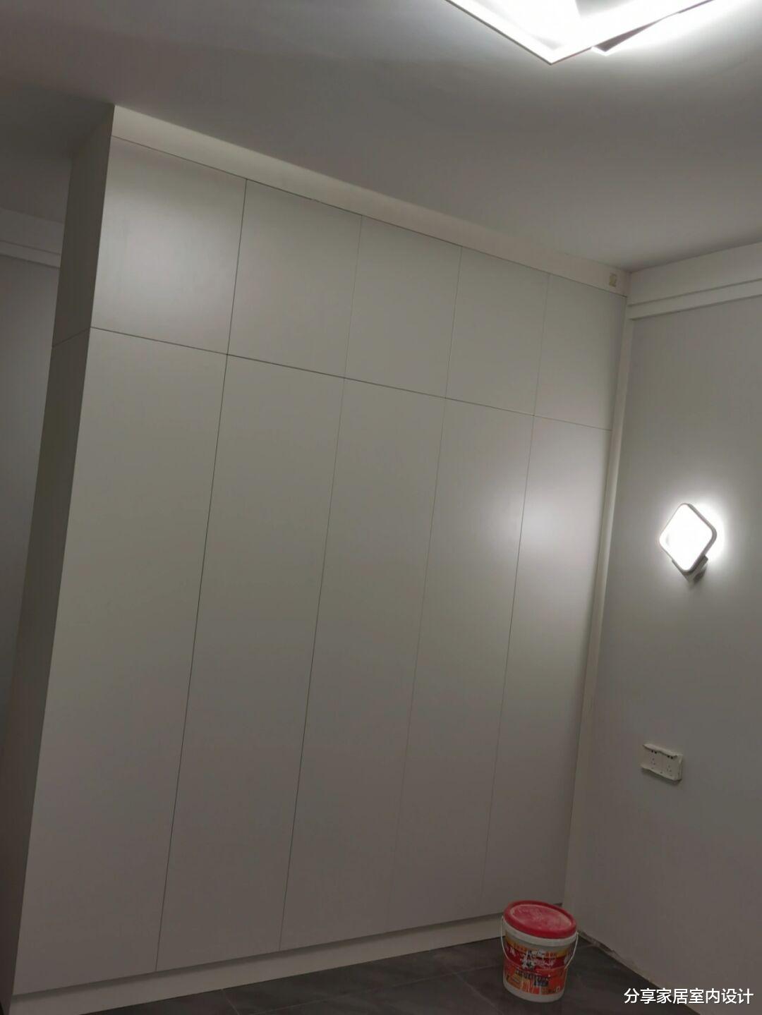 分享家居室内设计|第一次装修，坚持不做电视墙，入户鞋柜+餐边柜一体的设计很棒！