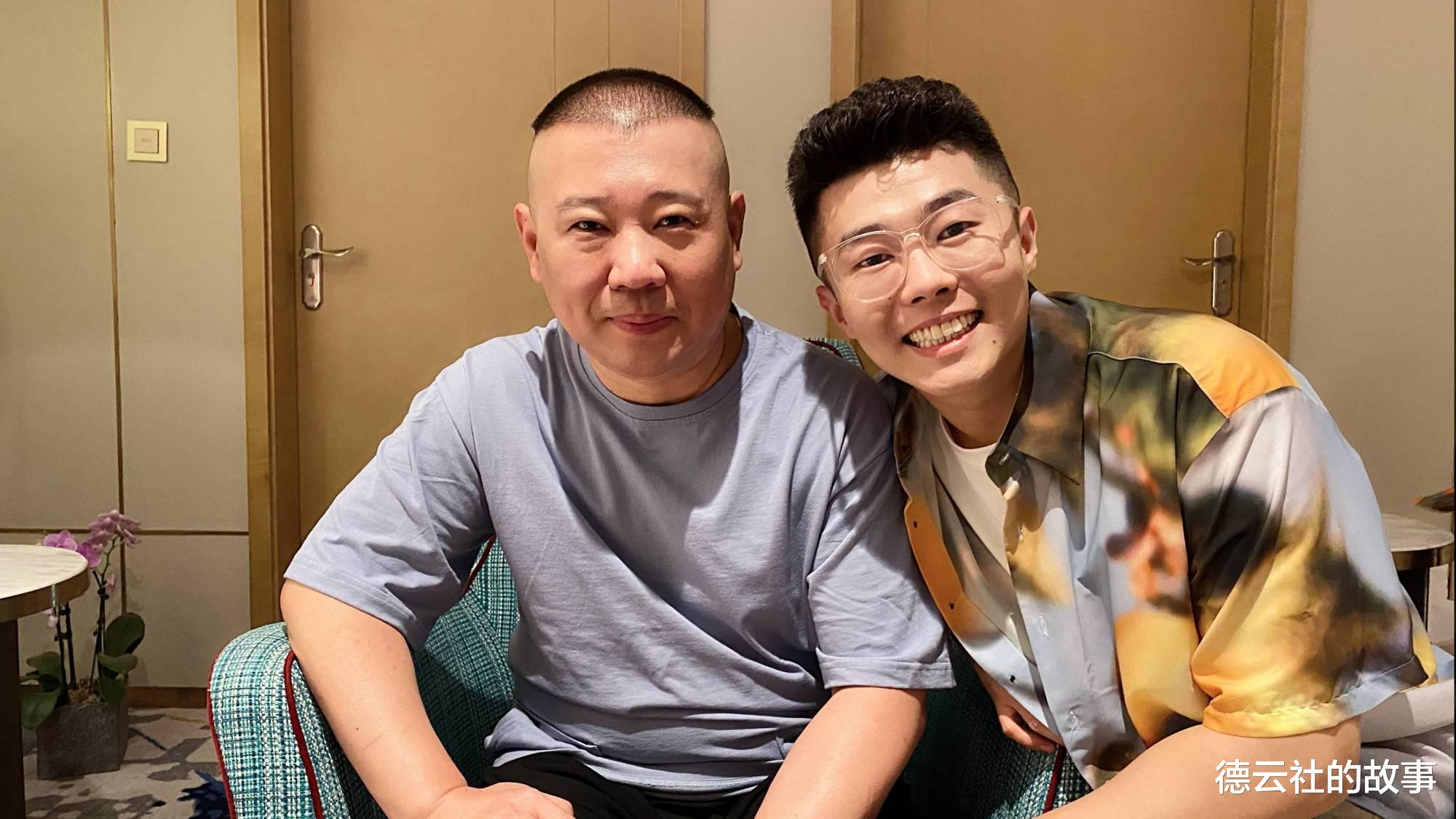 德云社的故事 周九良因飞机延误，拍视频表示歉意，希望自己可以住在机场等航班