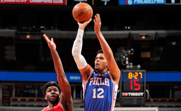 公牛队|没有恩比德,也没有西蒙斯!霍华德大爆发,狂胜公牛22分