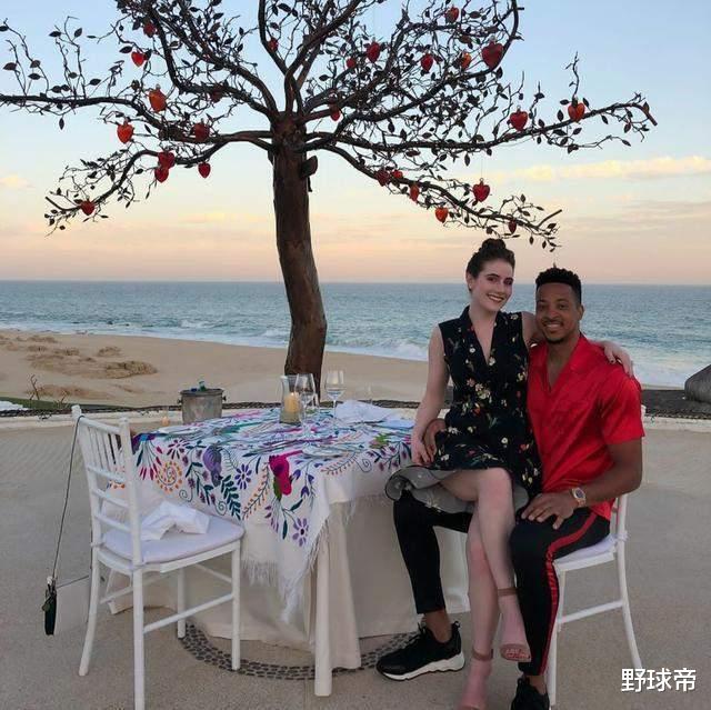 麦科勒姆|狂长33厘米，从1米58变1米91！场均21分赚2亿，如今却要被交易？