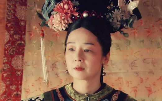 慈禧太后|慈禧上厕所时，为什么让宫女在侧口含温水等待？说出来你可能不信