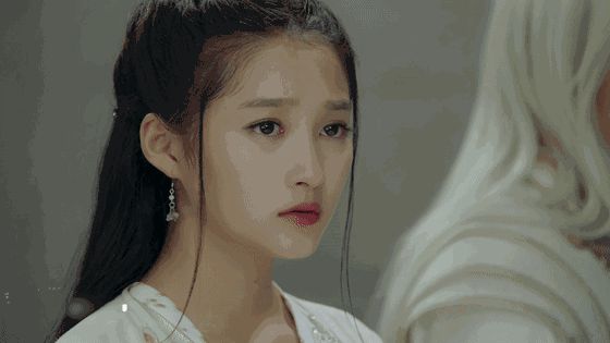 娱乐圈|5位“95后”女星，程潇“丰满身材”备受关注，杨超越在不断提升