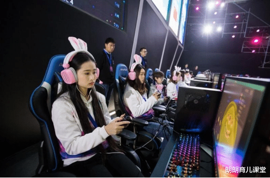 大学生|国内首批“电竞大学生”即将毕业，用人单位抢着要，毕业即上岗