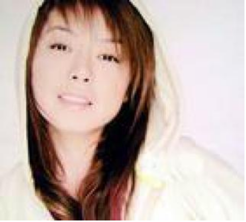 安又琪|38岁超女冠军至今未婚，为赚钱到县城接商演，自嘲：我早就不红了