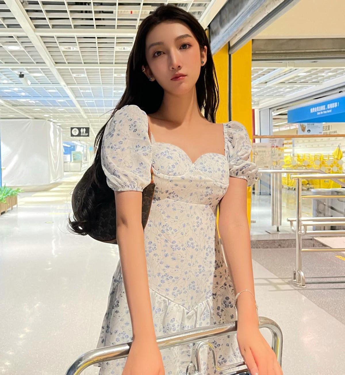 都美竹|都美竹晒生活美照，遭到黑粉讽刺，霸气回怼：这是我的正常生活