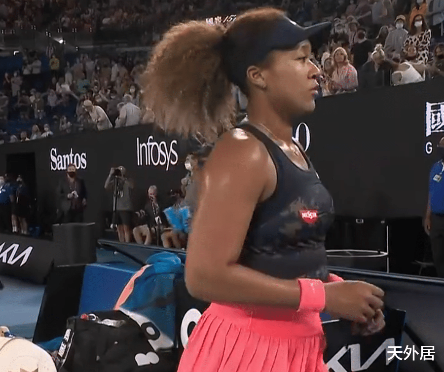 詹姆斯·哈登|这心态！大坂直美夺冠后，笑容仅停留几秒迅速收起，冠军太容易？