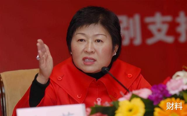 铁矿石 中国第一位女首富:靠不起眼的生意做到440亿身家,成为行业巨头