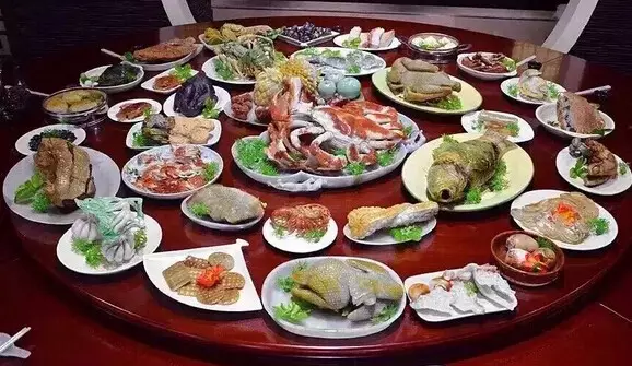 翡翠|价值上亿的全“石”宴，大开眼界！