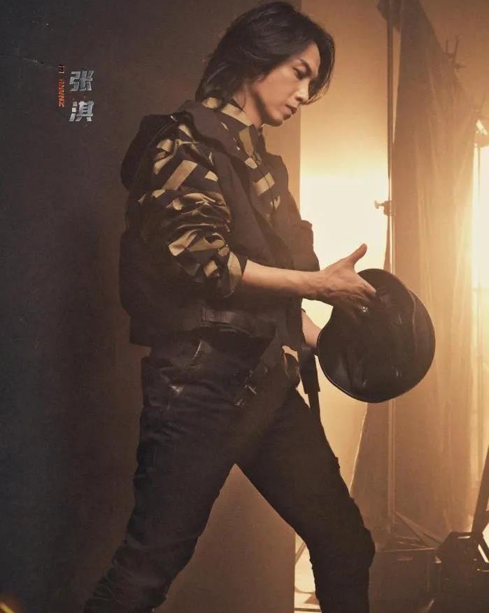 我们的滚烫人生|《我们的滚烫人生》官宣定档，《披荆斩棘的哥哥》三大队长再聚首