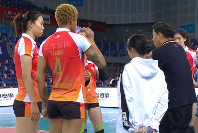 广东省|李盈莹局末5连发！天津3-0广东赢下小组头名之战，瓦尔加斯17分