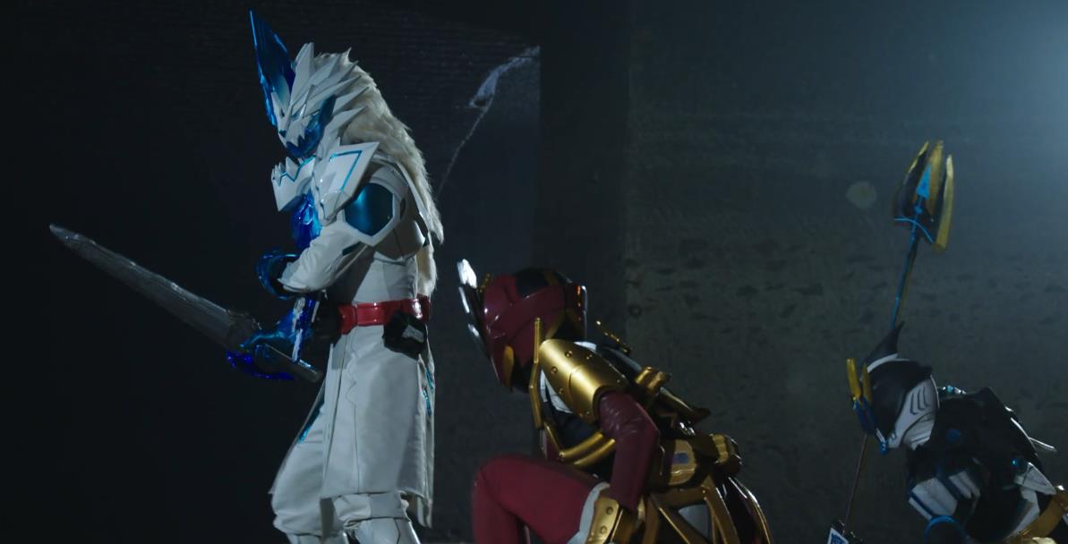 假面骑士圣刃|假面骑士圣刃最终话角色关系命运图详解 飞羽真老师荣获四大称号