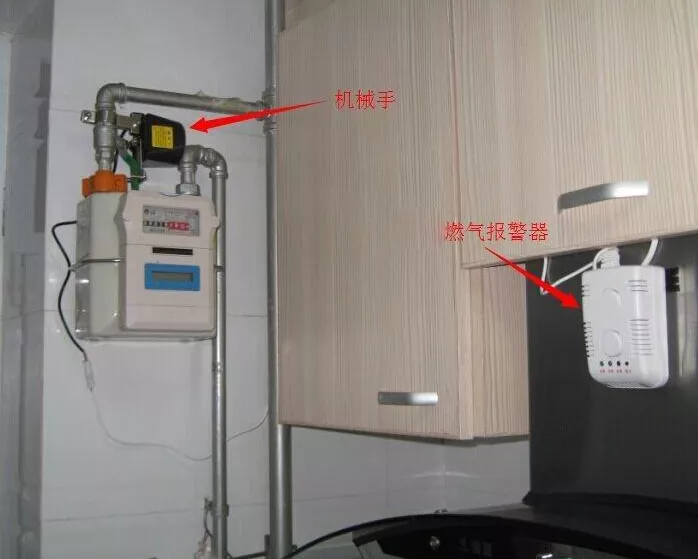 设计师|怕油烟？先别拔草开放式厨房，来看看折中方案