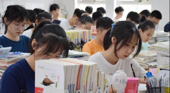 字节跳动|大学已“烂大街”的专业，在父母眼中很吃香，毕业找工作有难度