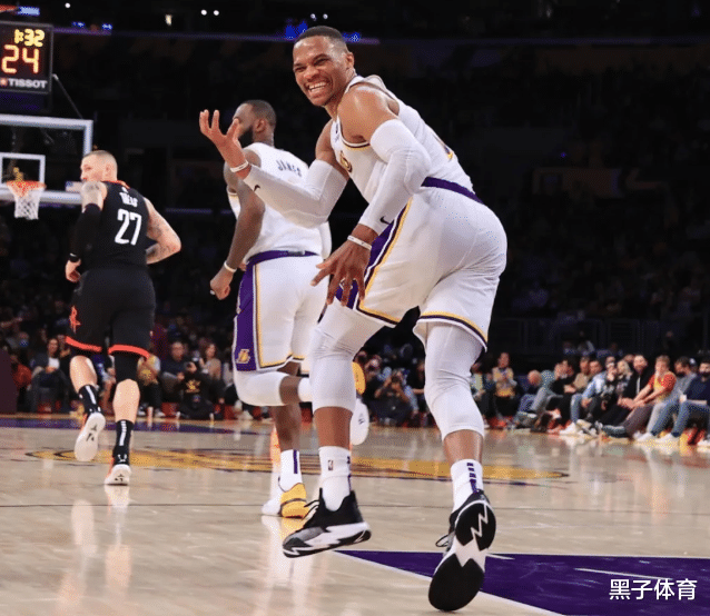 世界冠軍|排名狂飆！湖人西部第四了！還有2個好消息，詹姆斯憋不住了