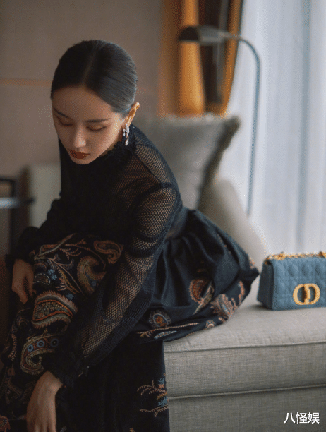 王子文|王子文吴永恩公布恋情后合体走红毯，牵手挽腰如连体婴，超甜蜜