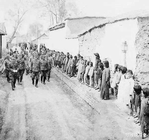 电视剧|抗日时,真实的“鬼子进村”是这样的,不要再被电视剧给忽悠了