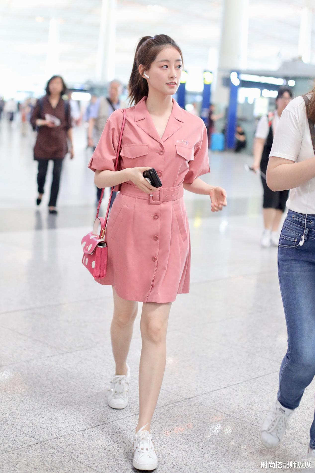 发型|祝绪丹被发型“坑”了，厚刘海配上紧身牛仔衣，气质全无还有点土