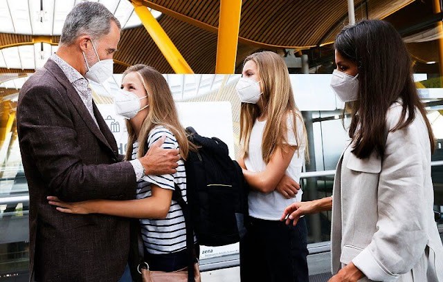 时尚风行派|西班牙15岁王储首晒大学校园照！戴口罩暴露眼袋，一双美腿贼细长