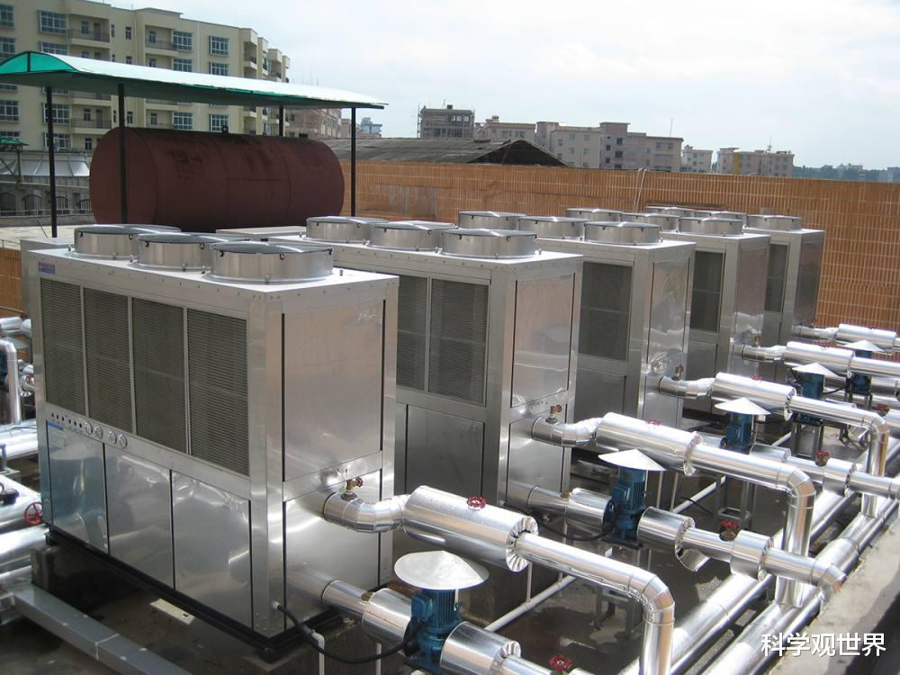 空气能热水器|空气能热水器和电热水器哪个更省电？对比一下，优劣一目了然