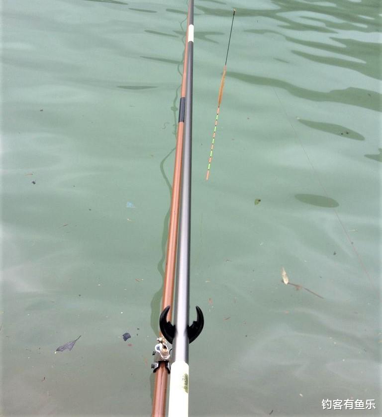 |夏季用这两种饵料钓鱼,不但能钓大鱼,还可防止小杂鱼闹窝