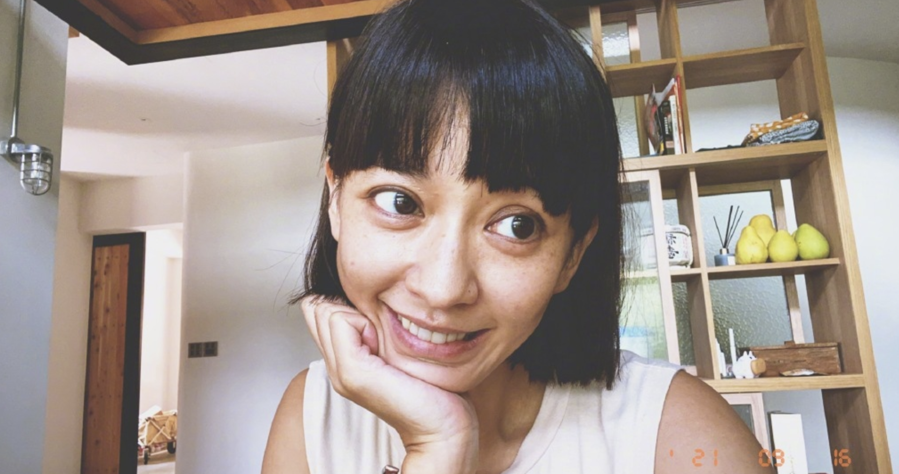 陈意涵|许富翔睡觉打呼噜，陈意涵晒视频调侃老公，意外曝光儿子帅气正脸