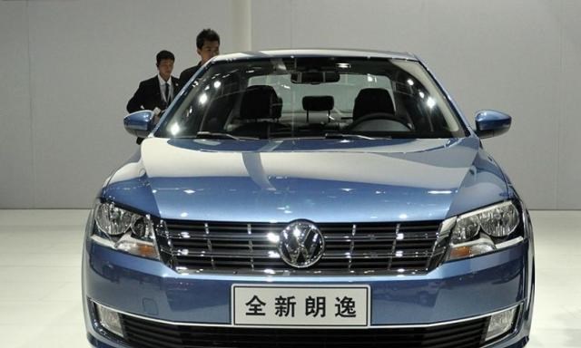 大众汽车|家用车买“大众”还是“丰田”？内行人说出区别，车主：后悔买错