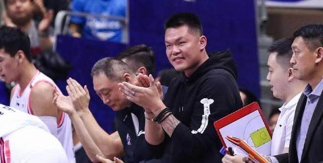 广东男篮|四人+钱成交易筹码？曝广东队引援锁定男篮内线，朱芳雨已经出手