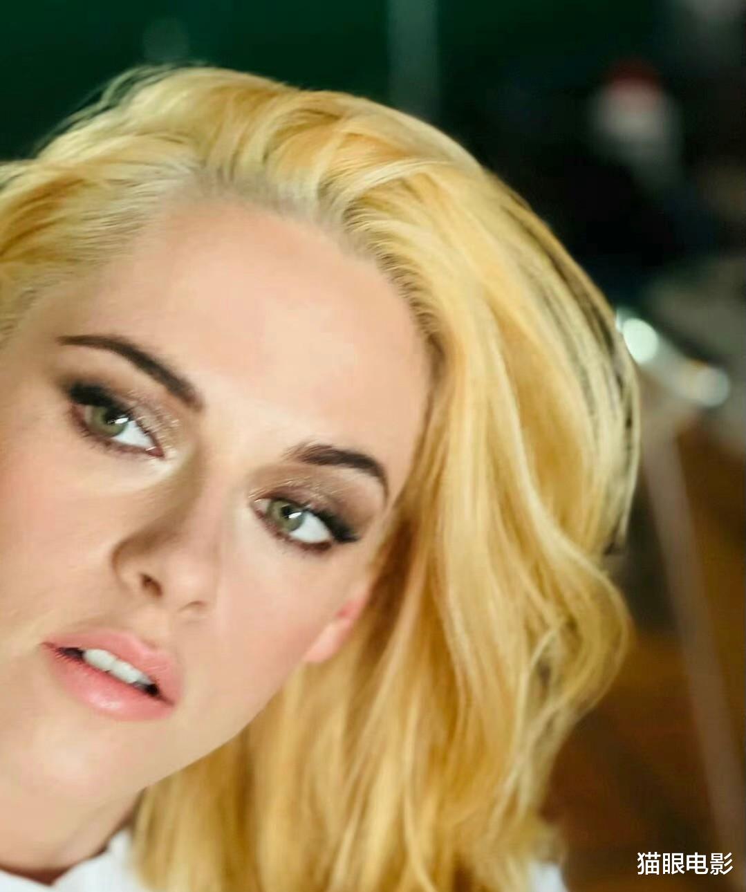 邓伦|31岁小K为宣传新片太拼了，鞋都跑脱胶了，网友：老布鞋太离谱