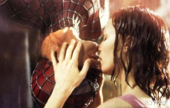 吻戏|吻戏为何只露出上半身？看到下半身后，惊奇的脑洞粉丝都乐了