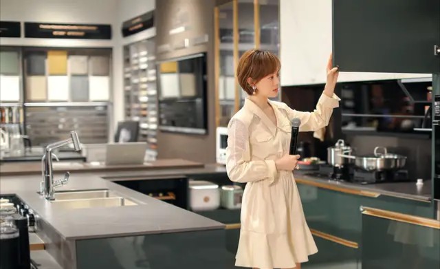 孙俪|孙俪为新剧cos小丑女哈莉