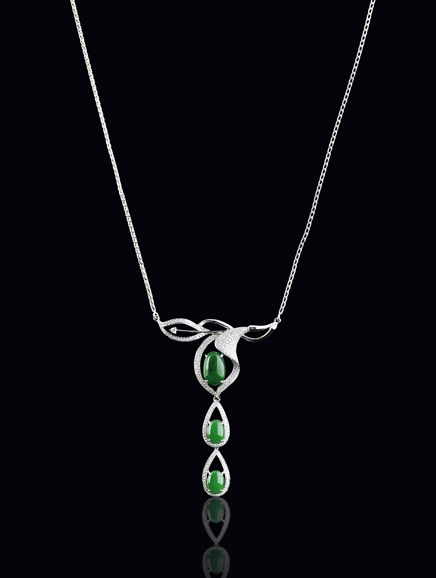 翡翠|买翡翠,裸石or镶嵌怎么选才正确?