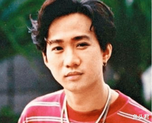 黄家驹|当年他拽着黄家驹一起从舞台坠落，黄家驹遗憾去世，他却风光至今