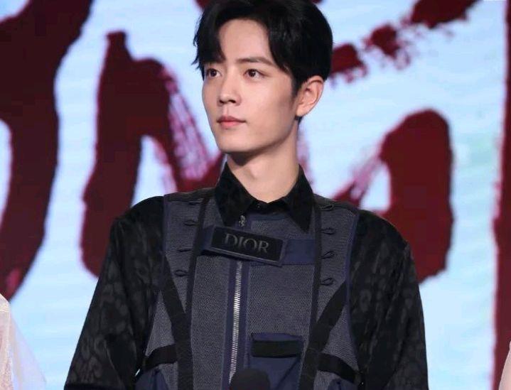 余生|肖战成“待播剧景气指数榜”异数！《余生》暑期档能播吗？