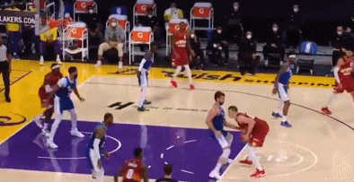 湖人隊|詹皇27+10+10超越張伯倫！湖人114-93掘金取3連勝 約基奇僅13分