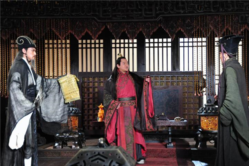 诸葛亮|扶不起的阿斗！在诸葛亮临终问的一句话，终于让孔明确认他在装傻