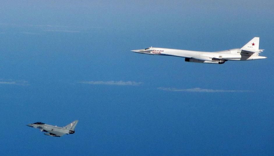 俄罗斯|东欧火药味肆虐，英国大手笔对抗俄罗斯，特种部队紧急待命