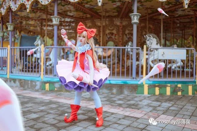 acgn漫评|cos:新任Queen's Chair真城璃茉