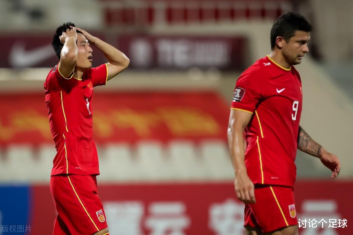 国足|国足2-0险胜菲律宾，李铁的执教能力备受质疑！三大问题急需解决