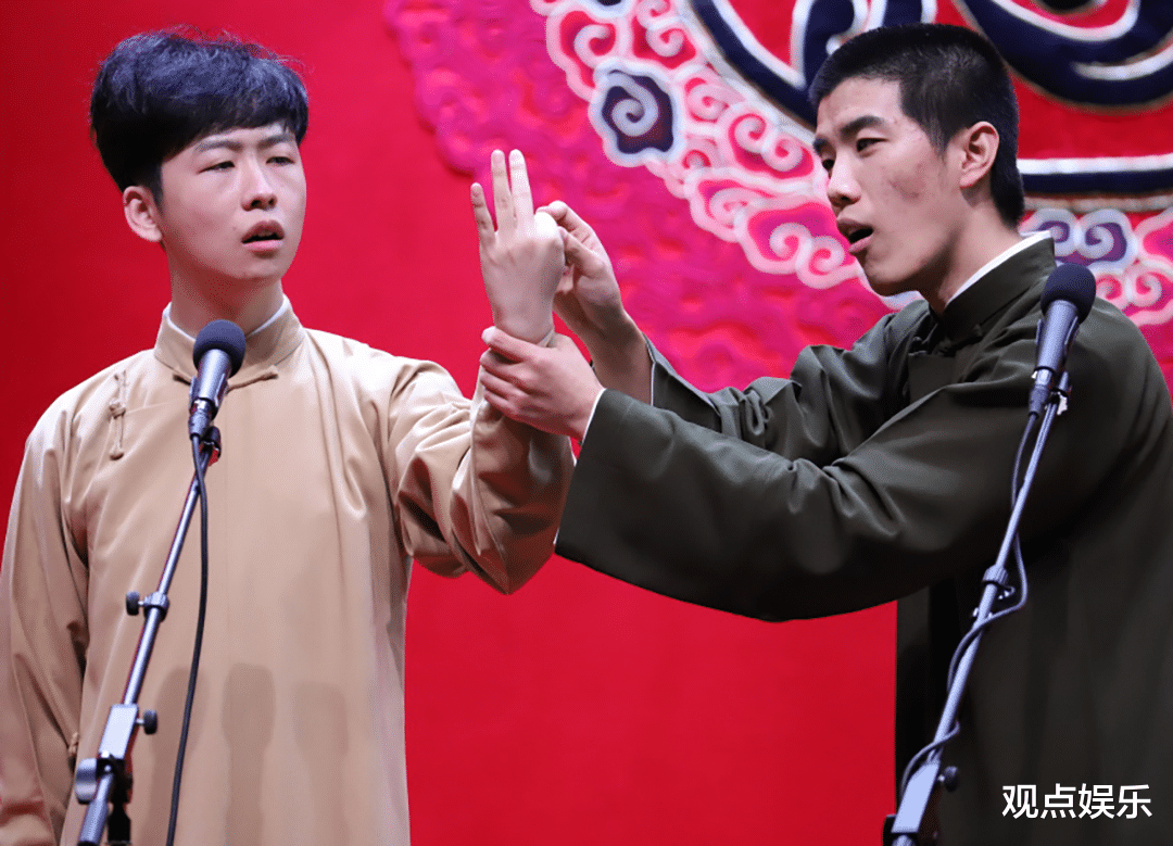 刘诗诗|郭德纲亲自为观看“龙”字科演出划重点，谁出丑才好看，这是亲师父？