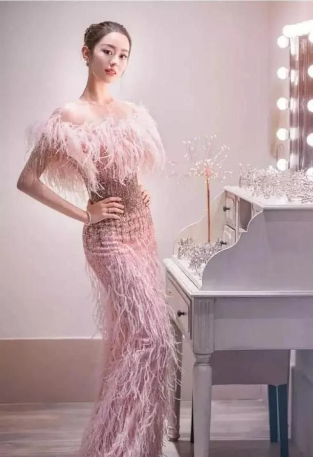 郎朗|郎朗：爱上巩新亮4年不公开，嫁进他家门槛有多高？