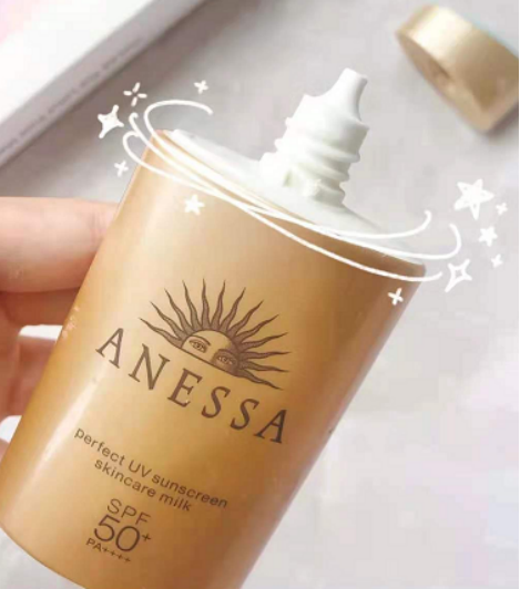 胡萝卜|扒一扒屈臣氏好用护肤品，从顶尖奢华到平价解析，这些才值得买