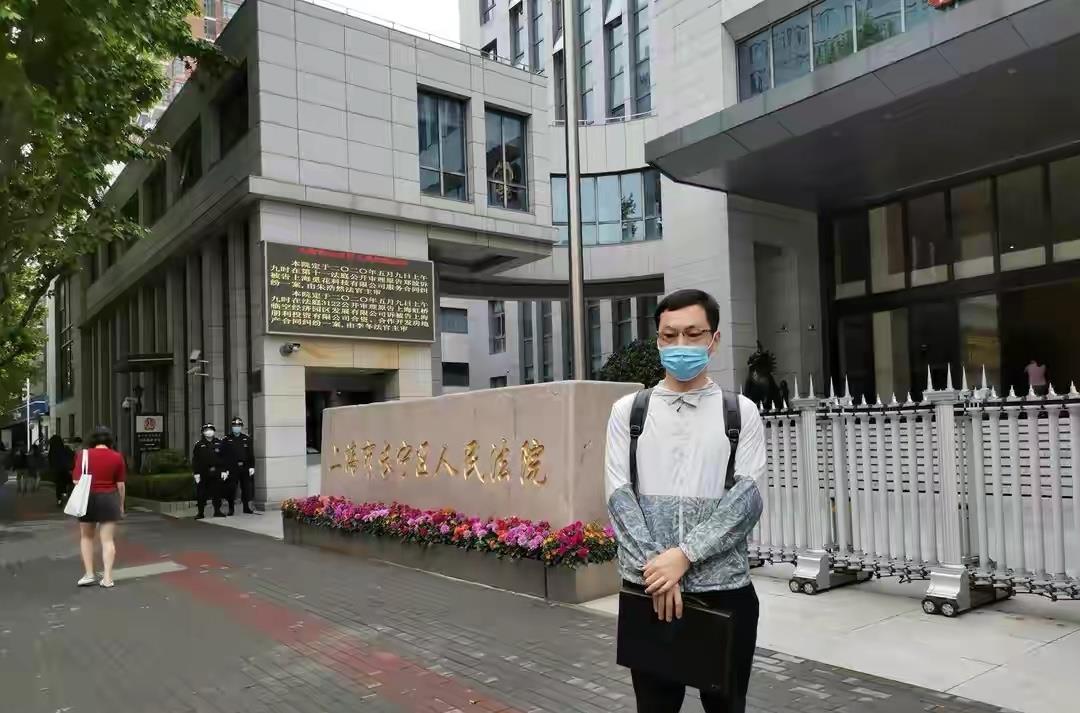 吴洪娜聊说育儿|三年官司审结,211大学赔偿学生160万,校园安全不容忽视