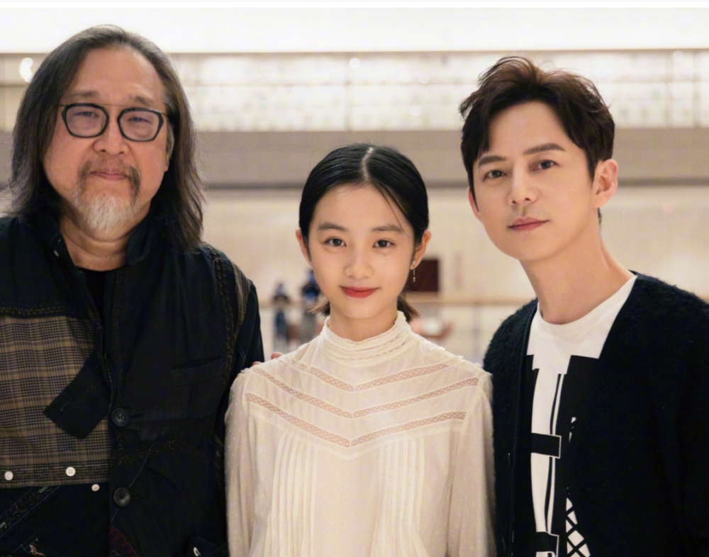 黄磊|网传黄磊女儿因不良行为被学校开除，所谓的证据看了让人气愤