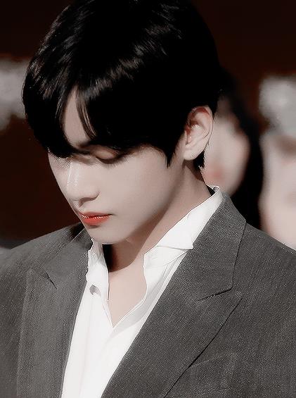 防弹少年团|2021GAON公开男爱豆专辑销量TOP15，BTS断层第一，边伯贤名字扎眼